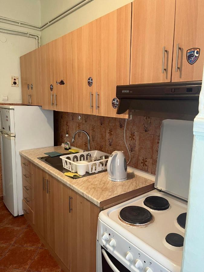 Two Bedroom In Historical Area דירה