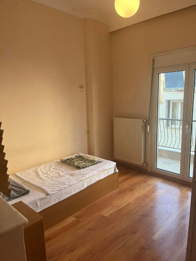 Two Bedroom In Historical Area דירה